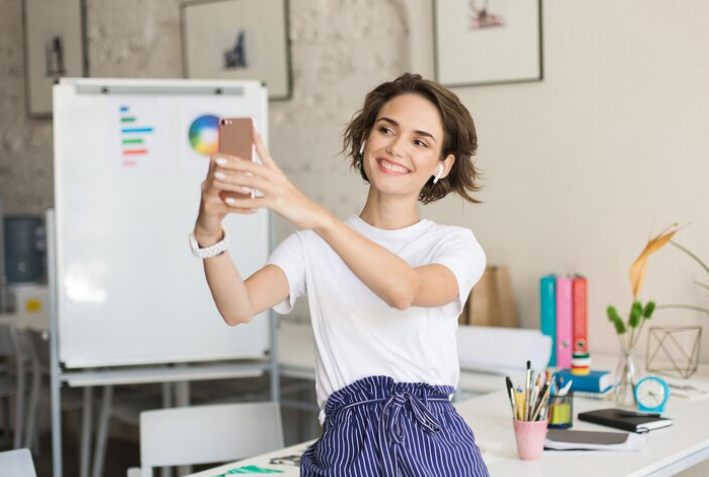 When to Hire an Influencer Marketing Agency